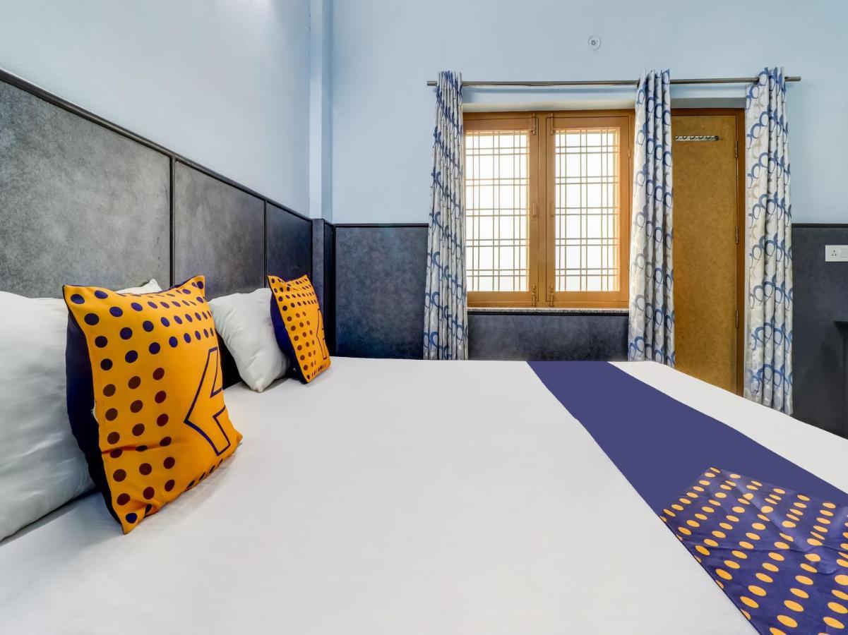 Spot On 82236 Aryan Home Stay Jhājra エクステリア 写真
