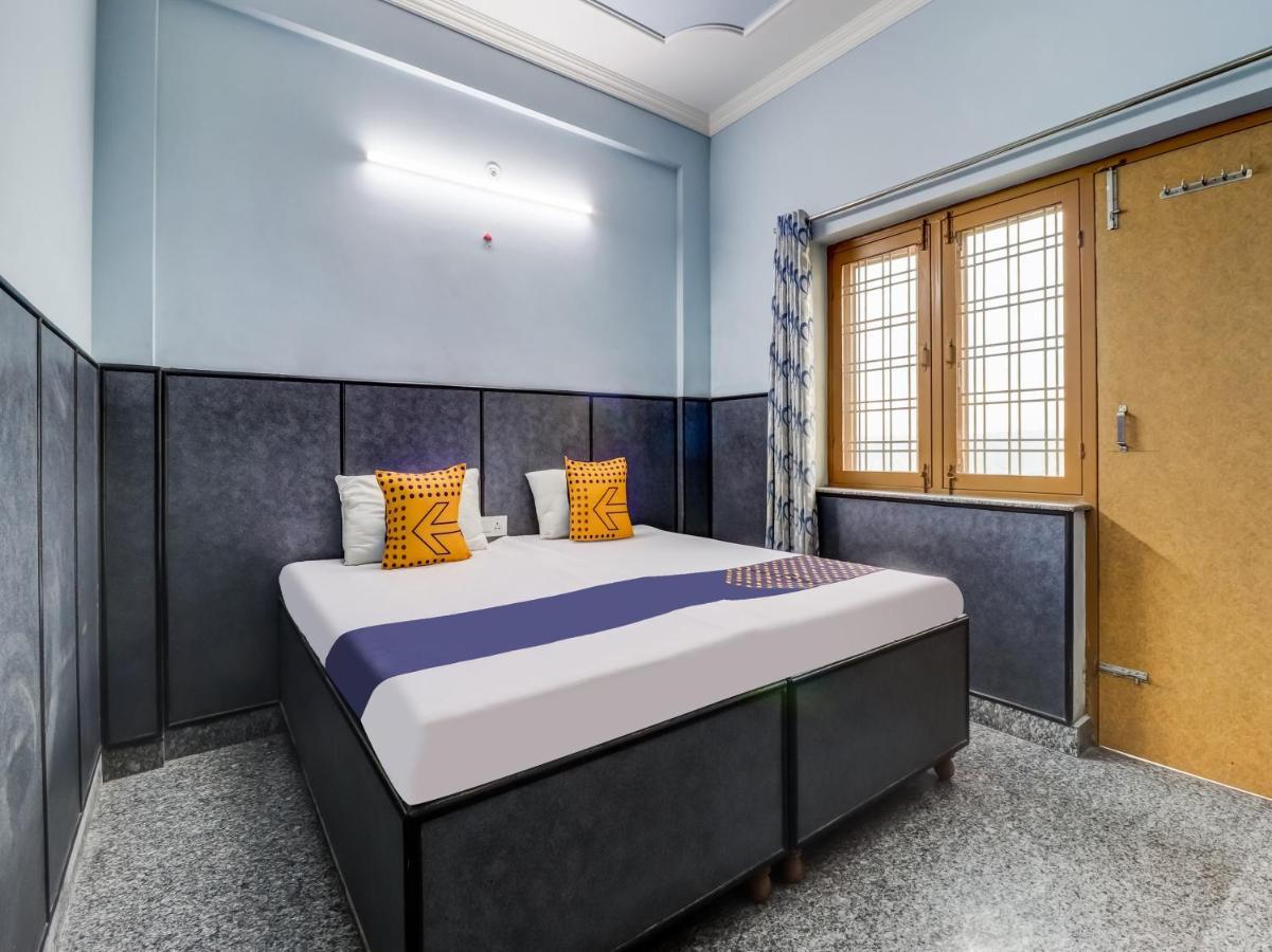 Spot On 82236 Aryan Home Stay Jhājra エクステリア 写真
