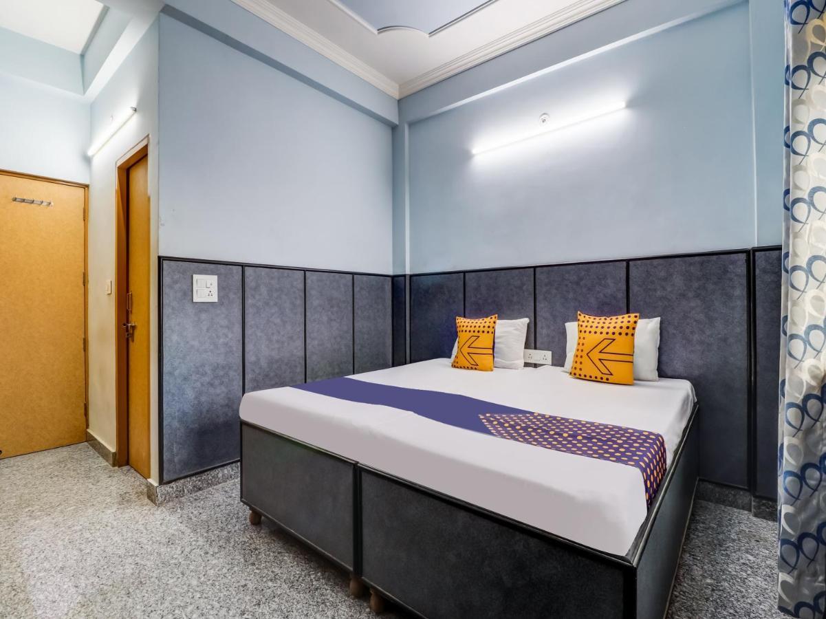 Spot On 82236 Aryan Home Stay Jhājra エクステリア 写真